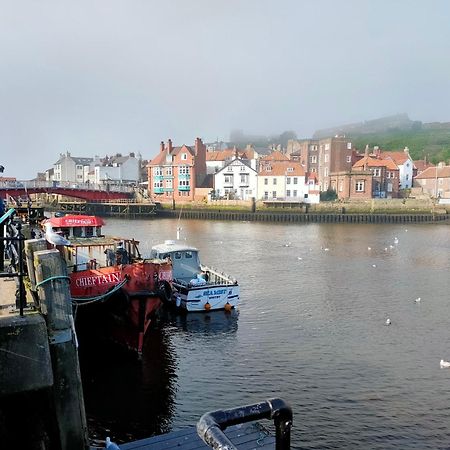 Whitby Central Close To Beach Pier Flowergate Hotel Buitenkant foto