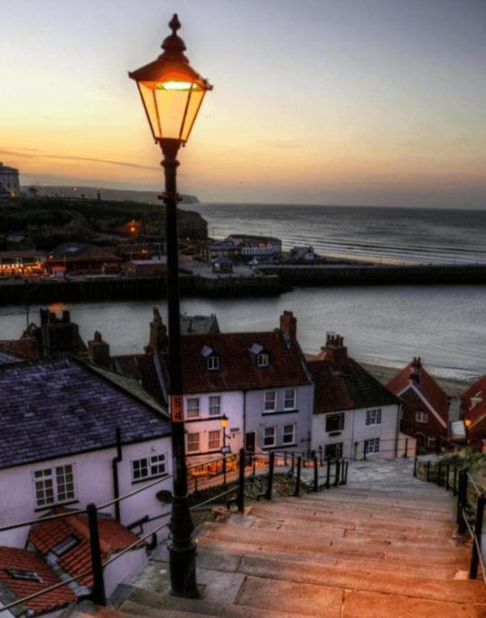 Whitby Central Close To Beach Pier Flowergate Hotel Buitenkant foto